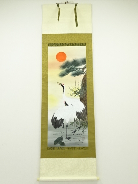 JAPANESE HANGING SCROLL / HAND PAINTED / SHOCHIKUBAI WITH CRANE 